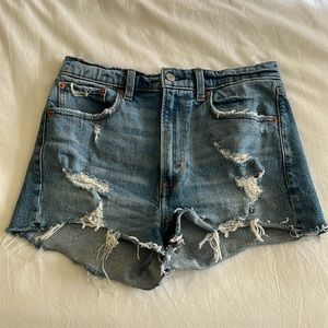 Abercrombie High Rise Mom Short